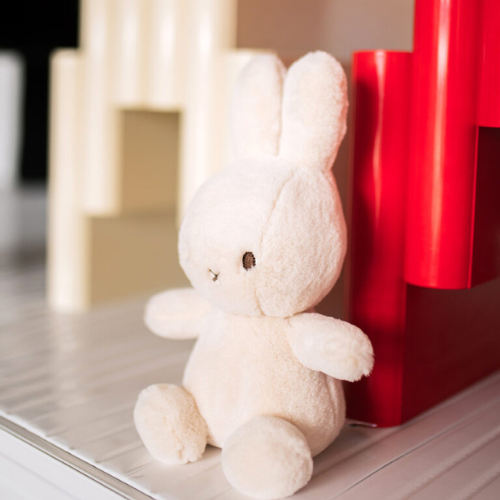 Miffy bunny in a gift box - Cream