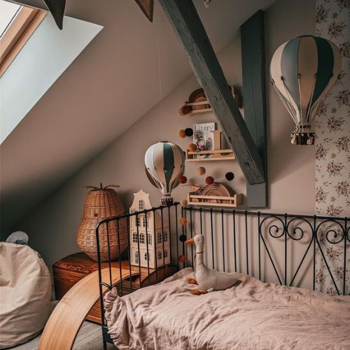 EO Balloon mirror