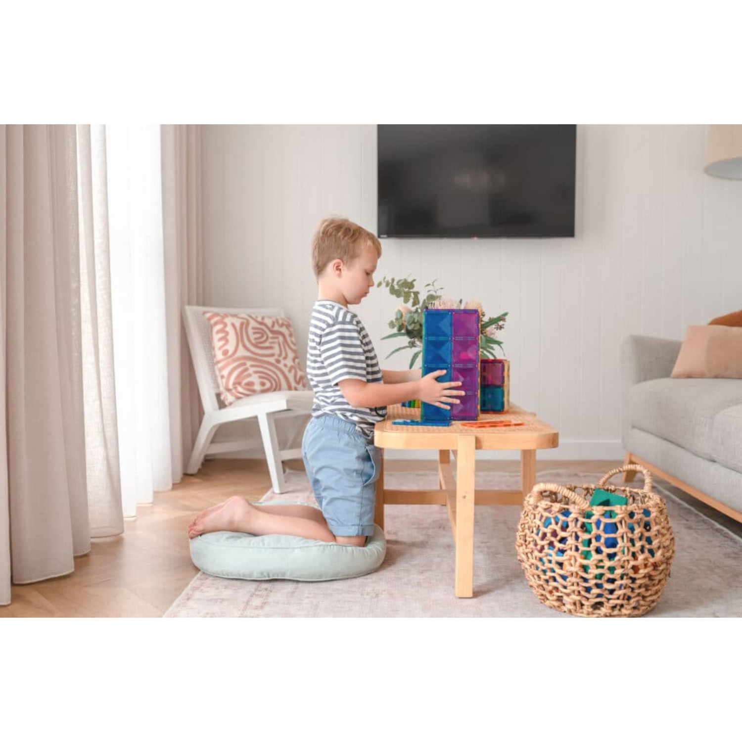 18-piece magnetic constructor - Rainbow Rectangle