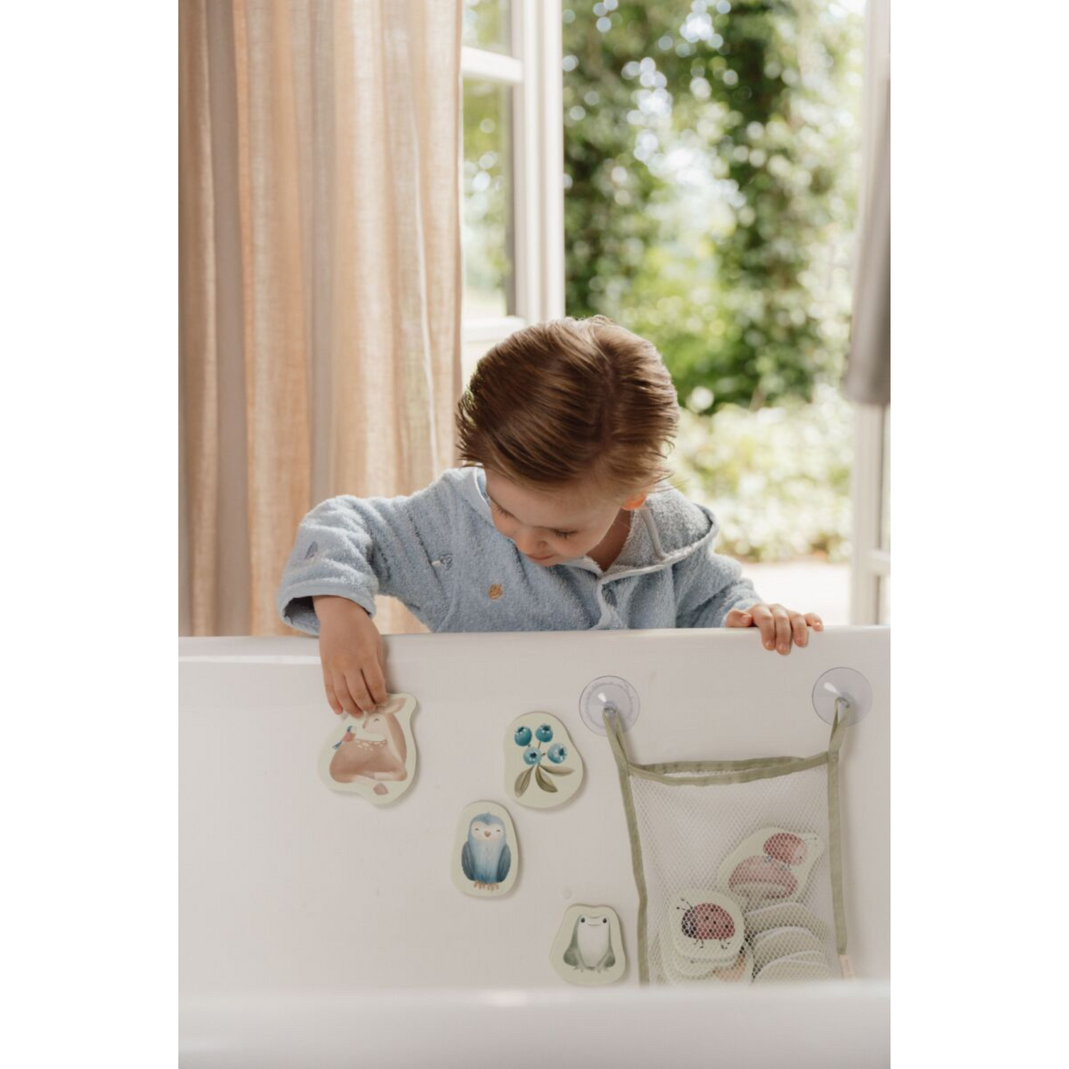 A set of bath molds - Flowers & Butterflies