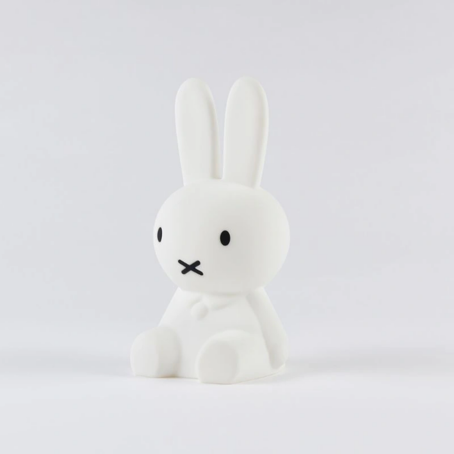 Small Miffy lamp
