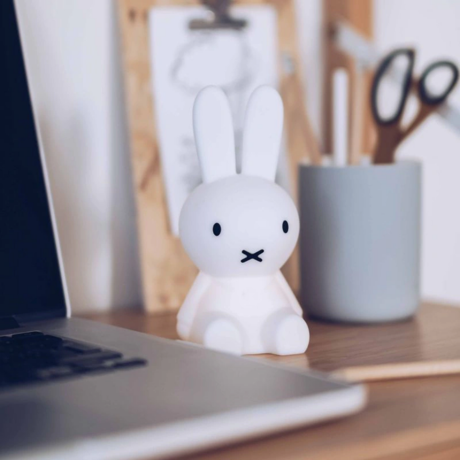 Small Miffy lamp