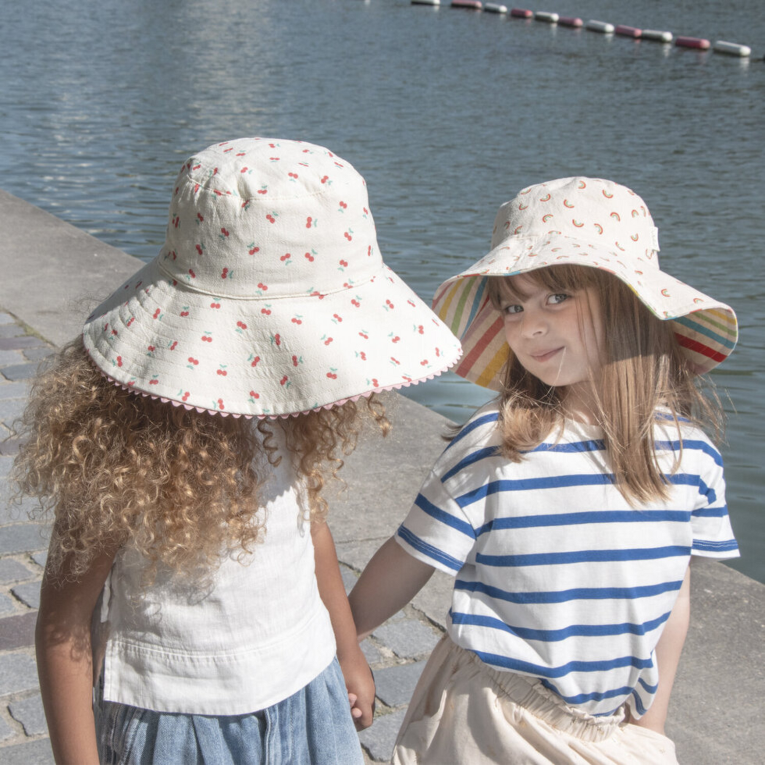 Reversible hat - Rainbow Stripes