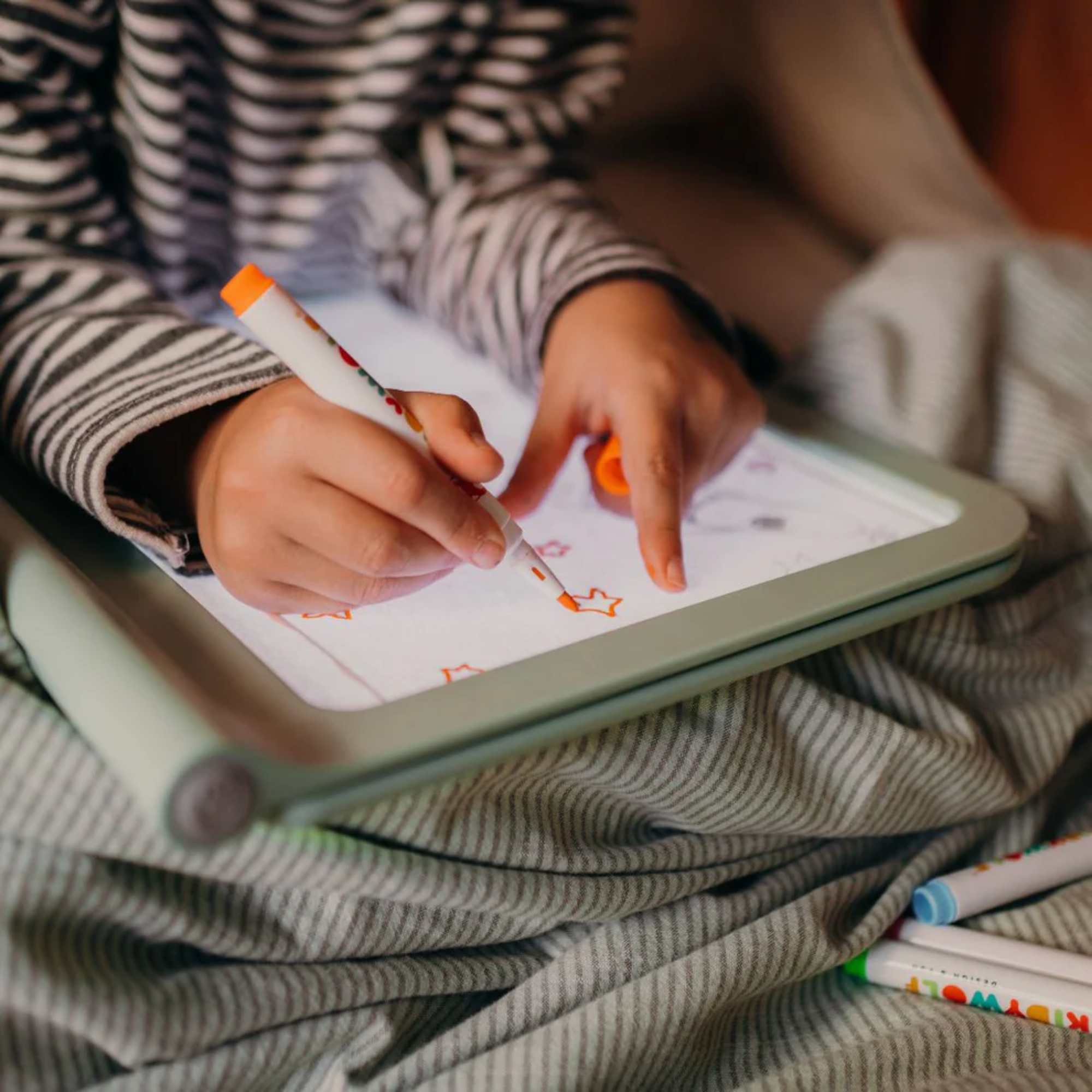 Šviečianti piešimo planšetė Kidydraw Pro