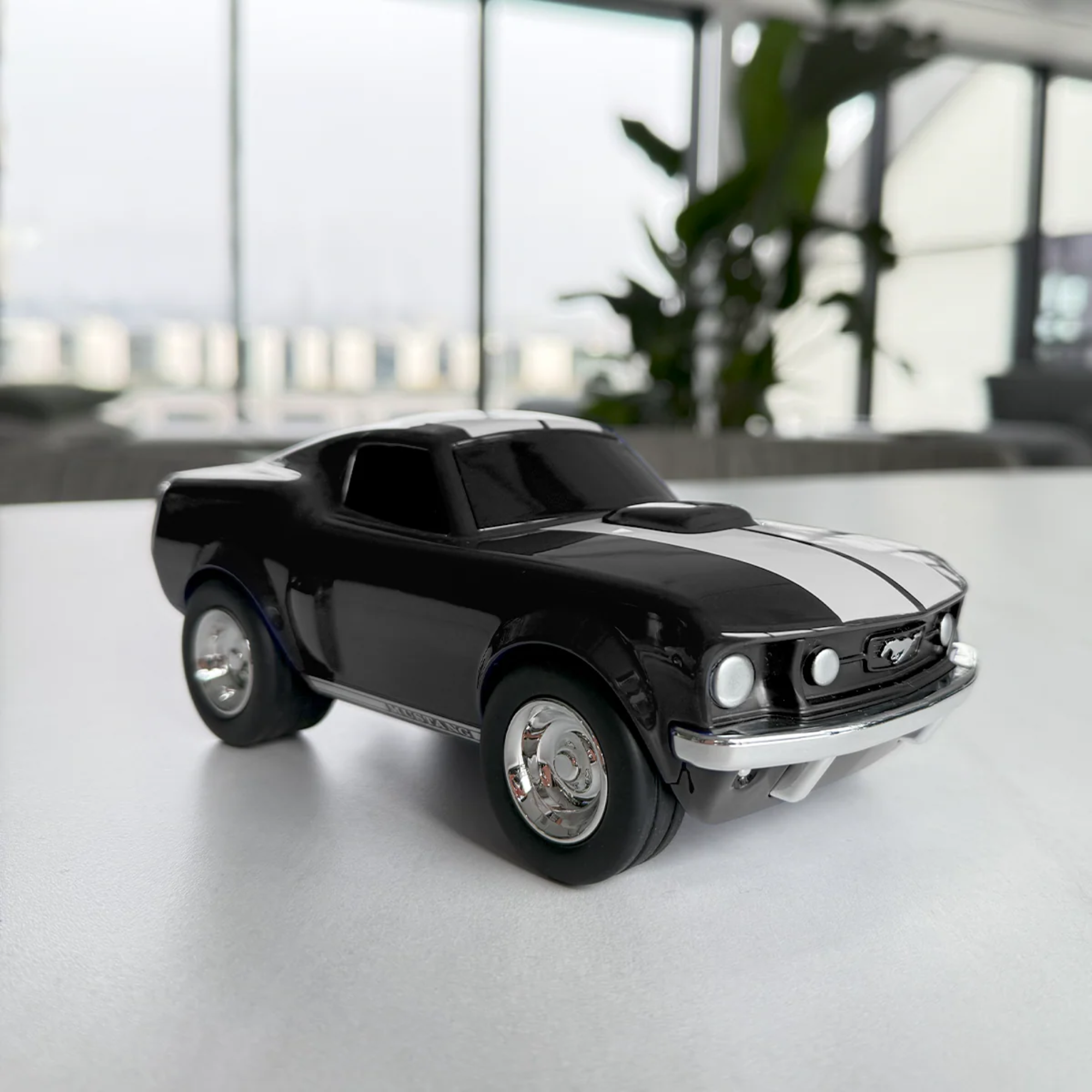 Lenktyninė mašinėlė Ford Mustang - Black