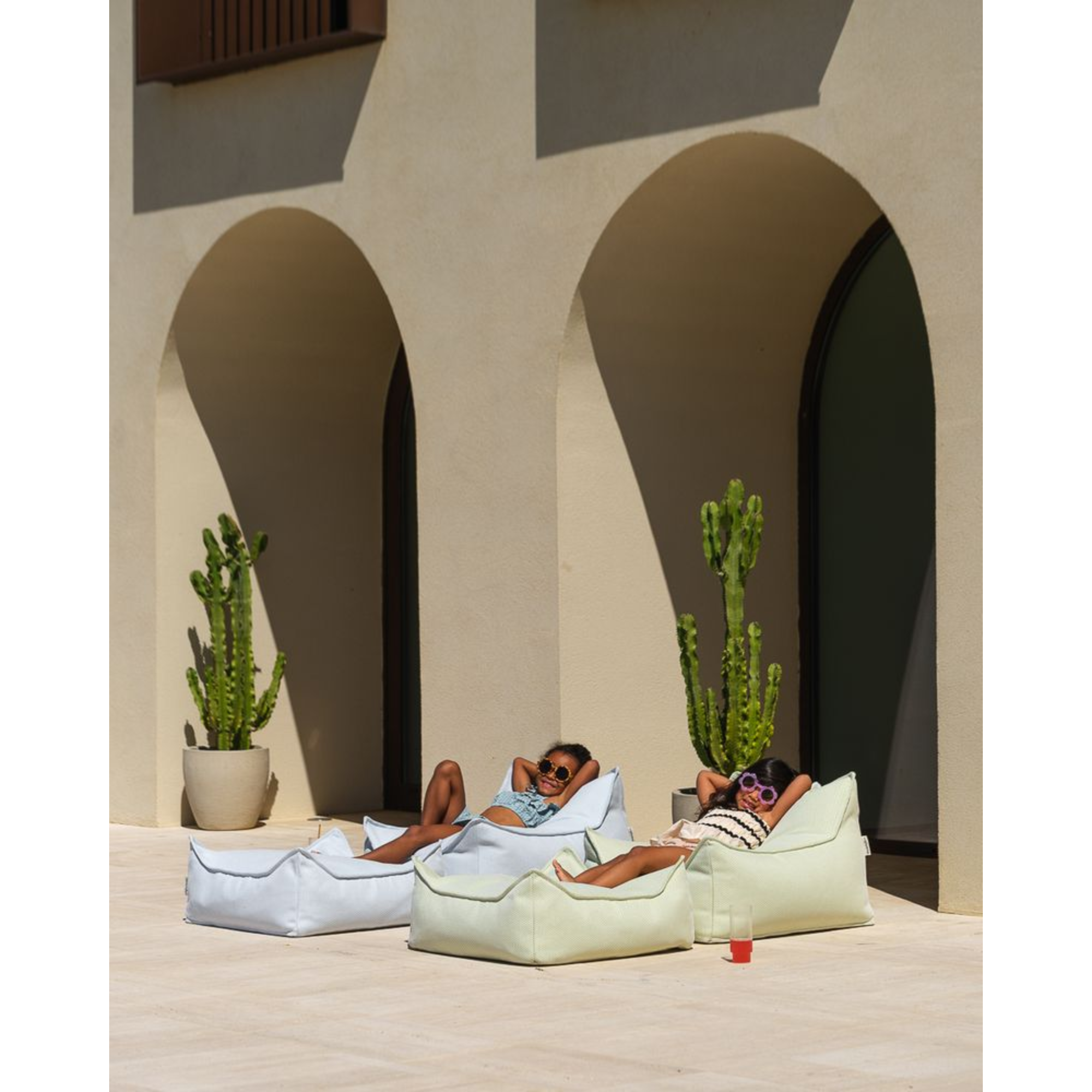 Lauko sėdmaišio ir pufo rinkinys - Azure