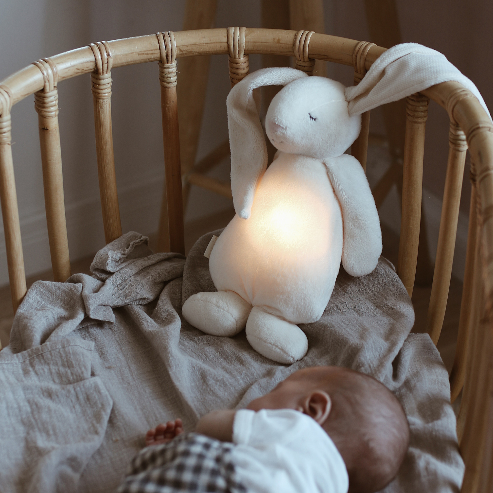 Migdukas 2.0 - lempa Humming Bunny Cream