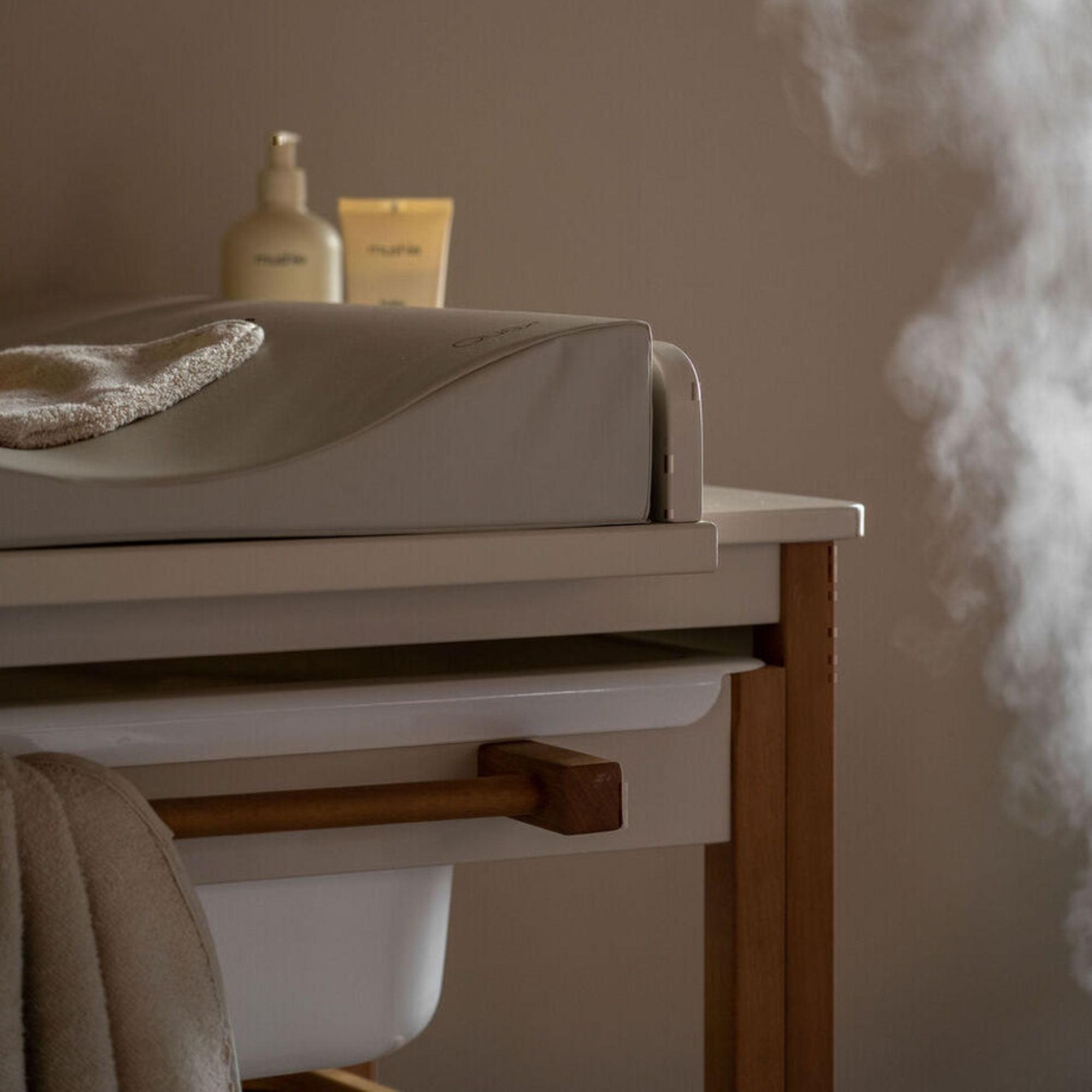 Daugiafunkcinis SMART vystymo stalas + vonelė - Clay/Naturel - little-goose.com