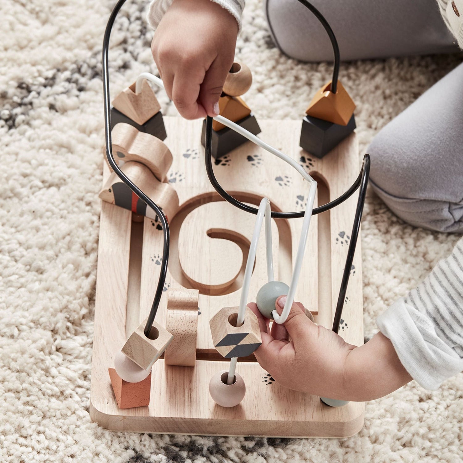 Karoliukų labirintas - little-goose.com