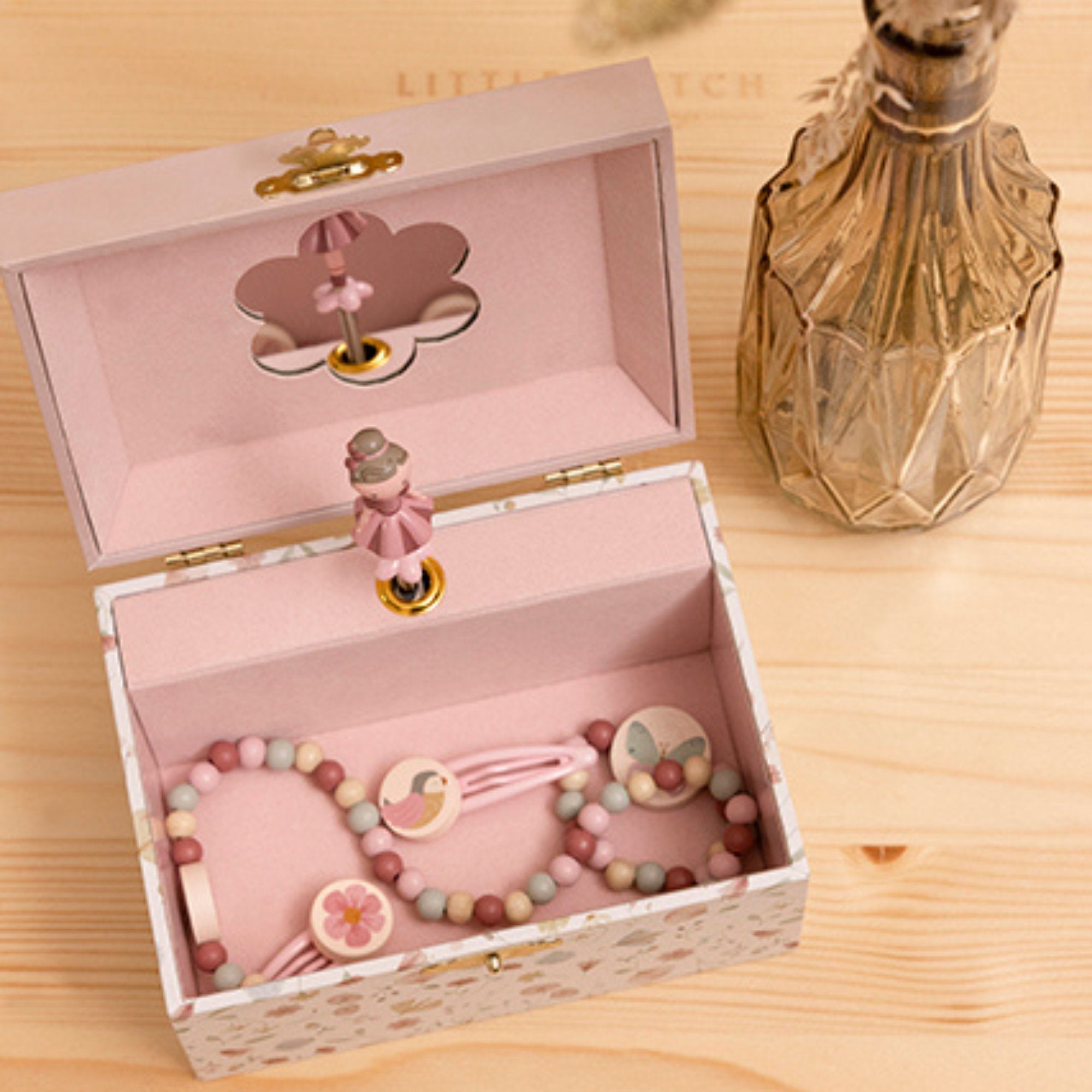 Muzikinė papuošalų dėžutė Flowers & Butterflies - little-goose.com