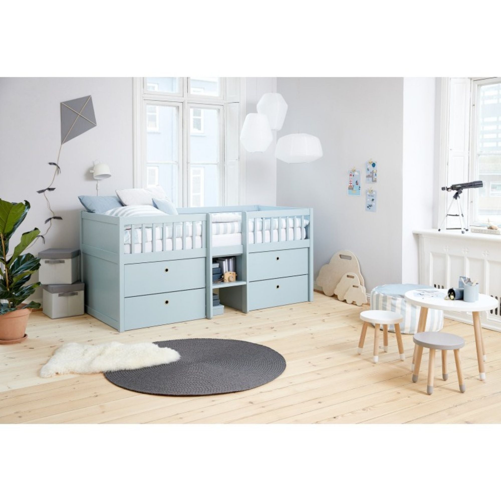 Vaikiška lova su stalčiais ir lentynėlem Freja - Melsva - little-goose.com