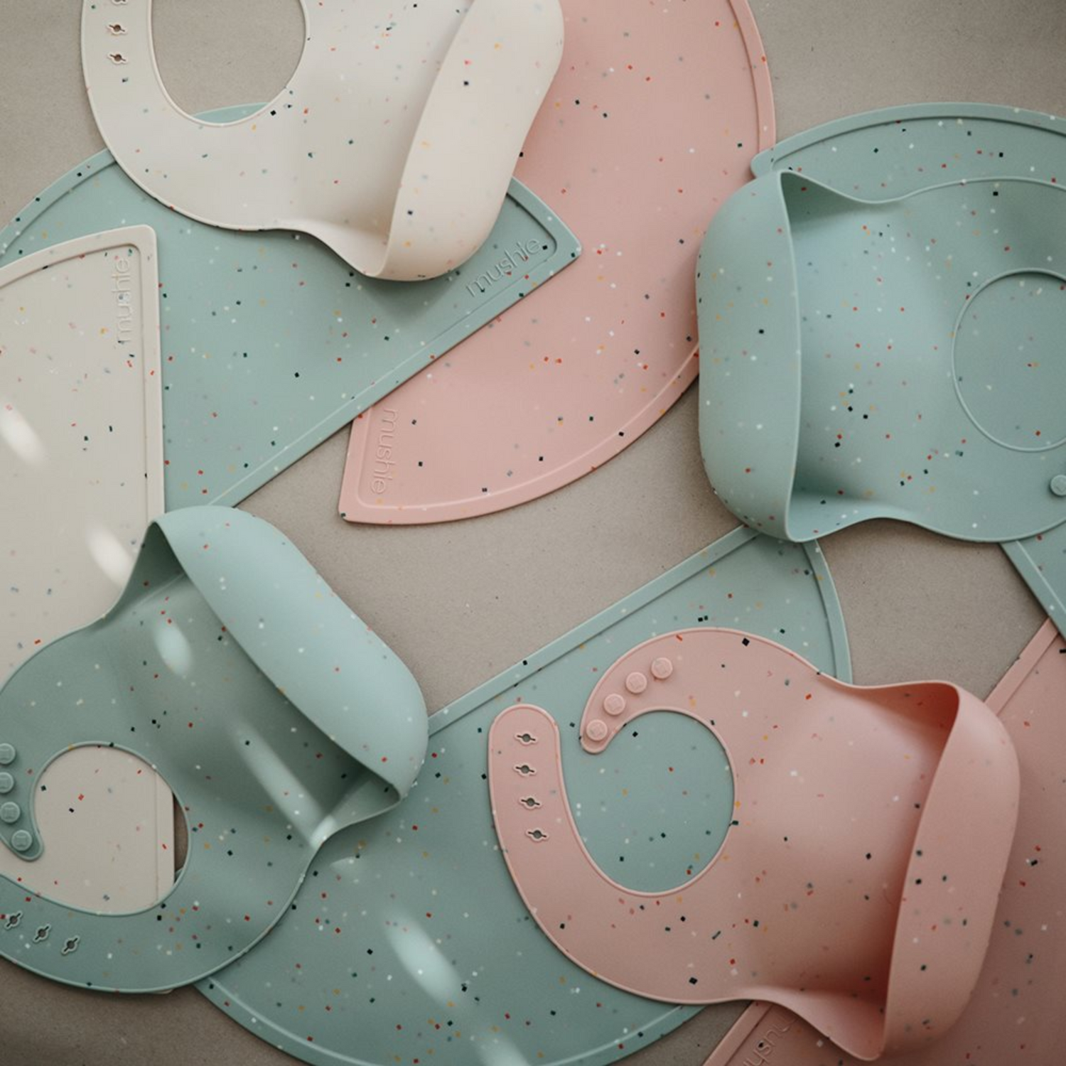 Silicone bib - Blue Confetti