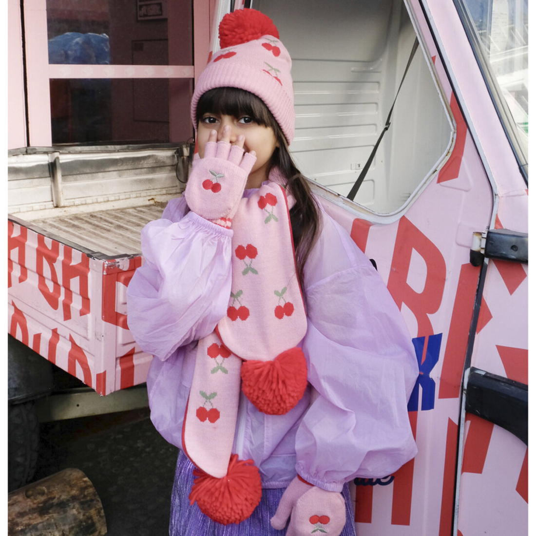 Kepurė - Cheerful Cherry