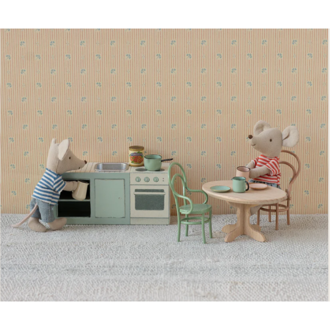 Peliukų virtuvės spintelė