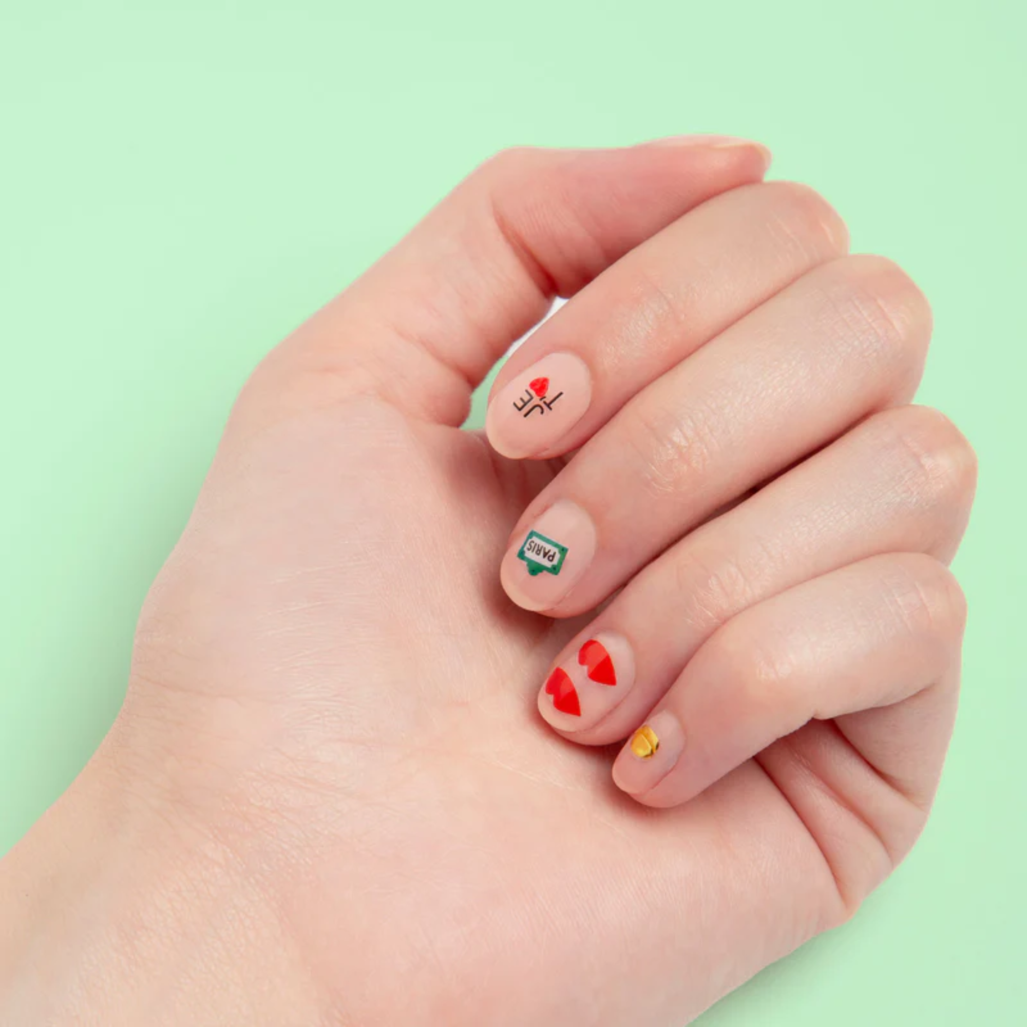 Lipdukai nagams - Paris