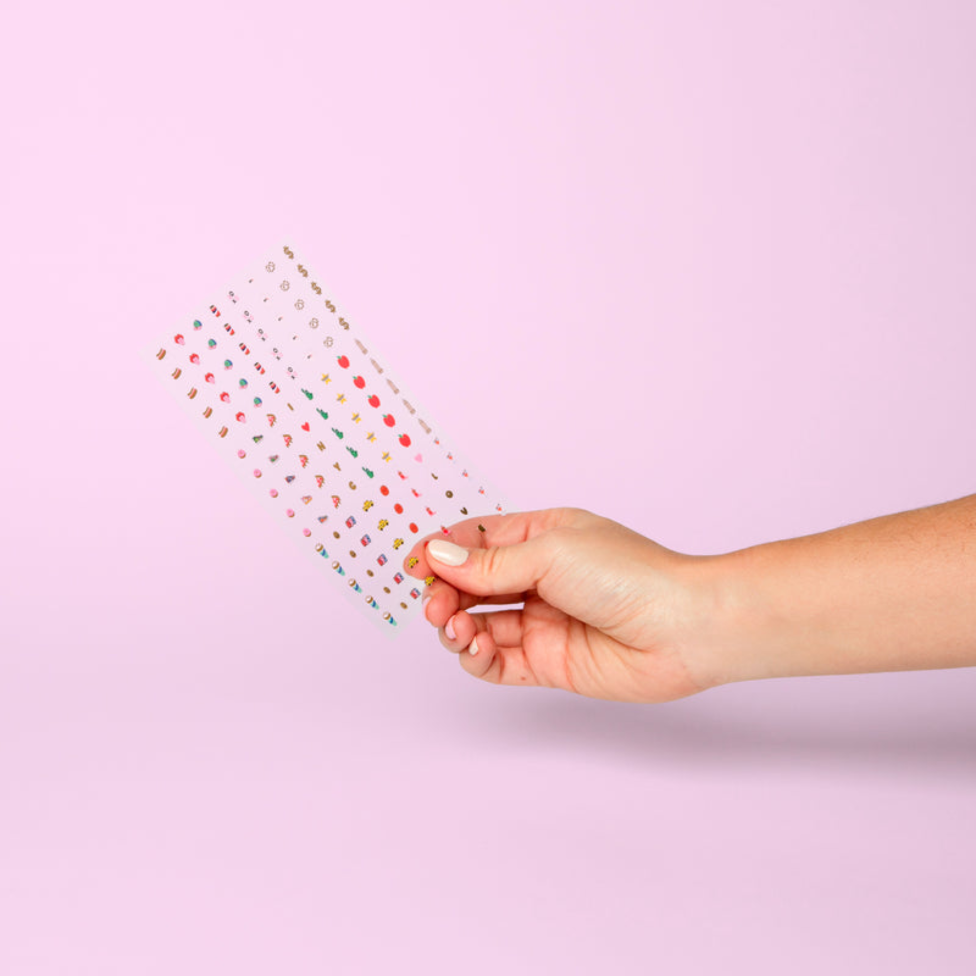 Lipdukai nagams - NYC