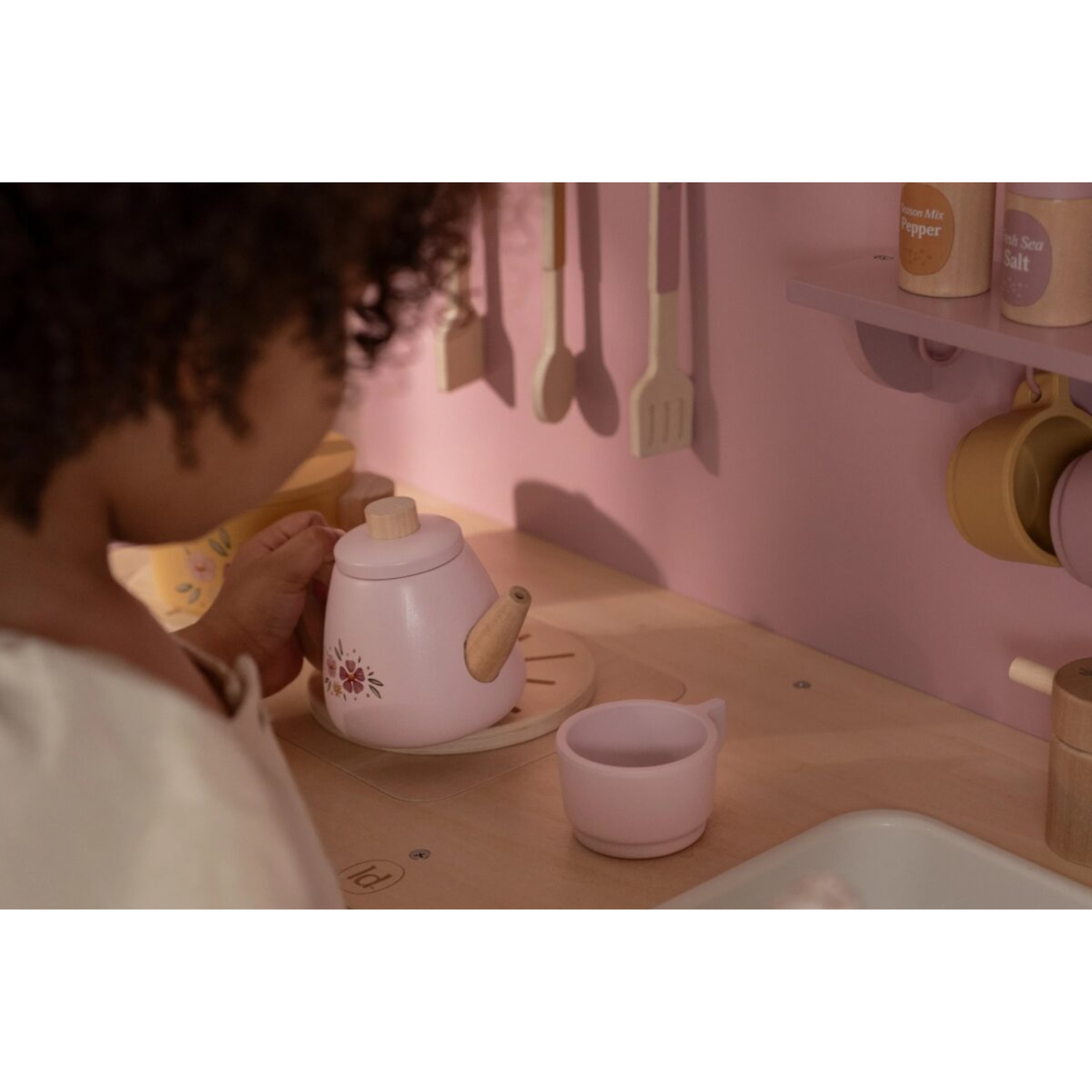 Virtuvėlė su garsais - Pink