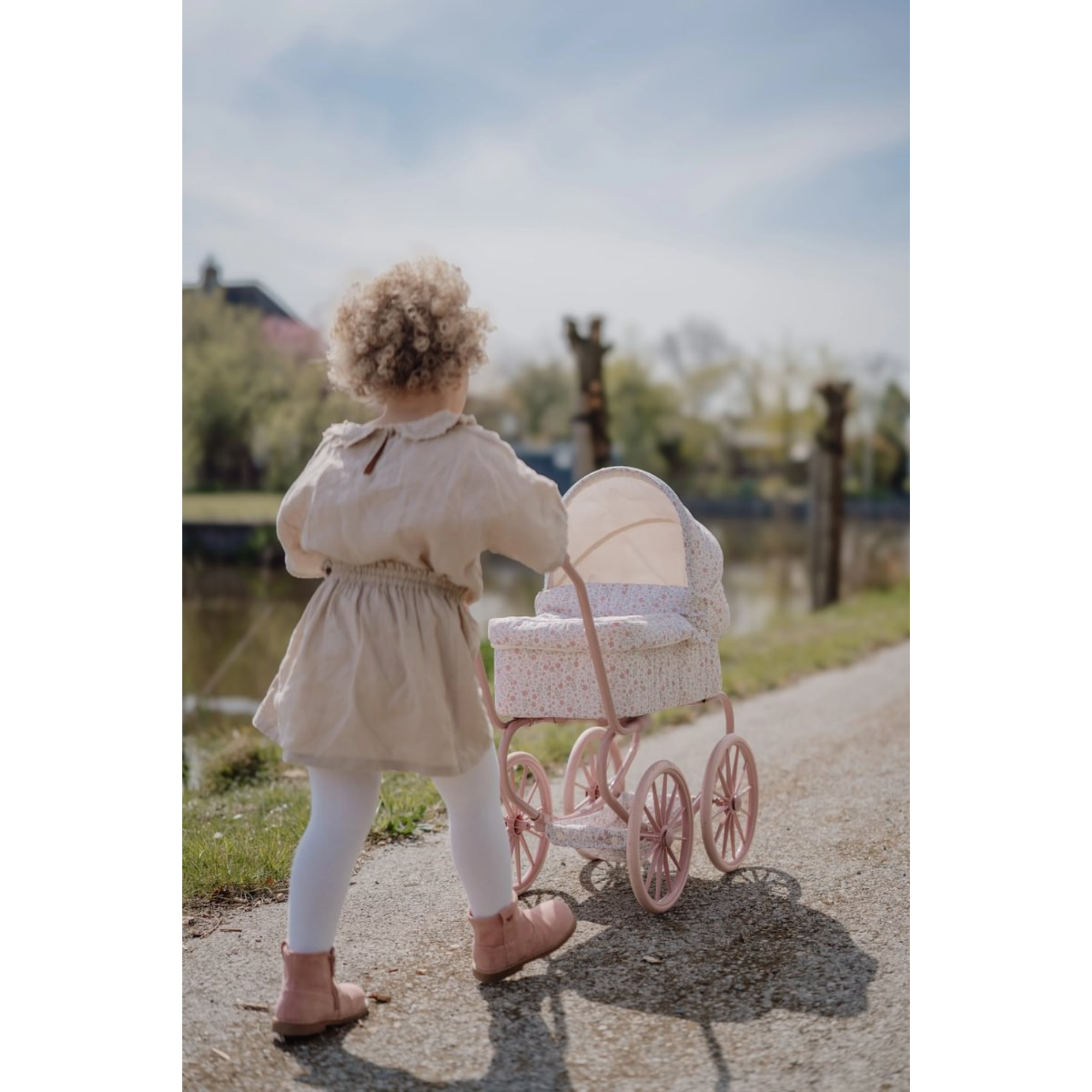 Metalinis lėlių vėžimėlis - Soft Flowers