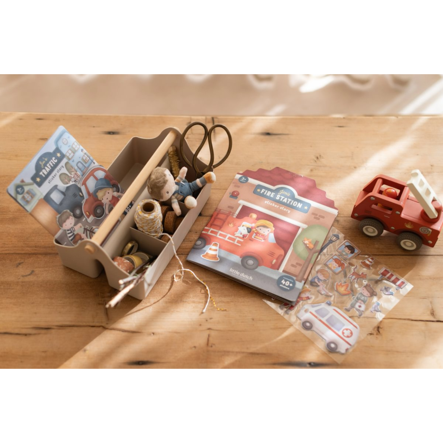 Daugkartiniai lipdukai - Jim &amp; Friends