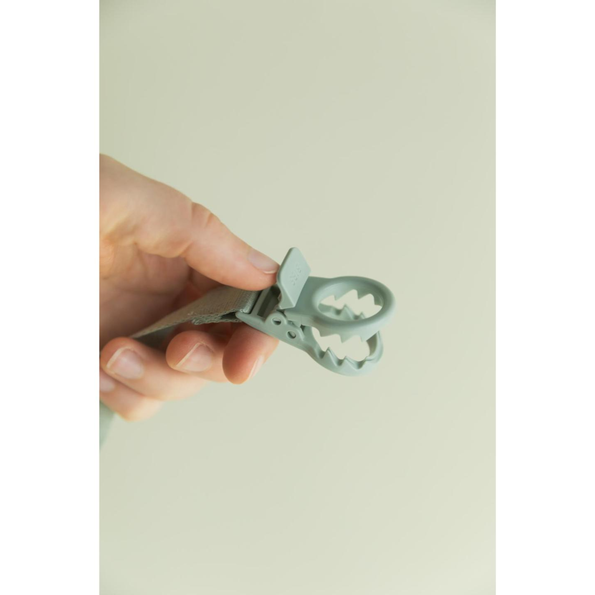 Čiulptuko laikiklis LOOP - Ivory