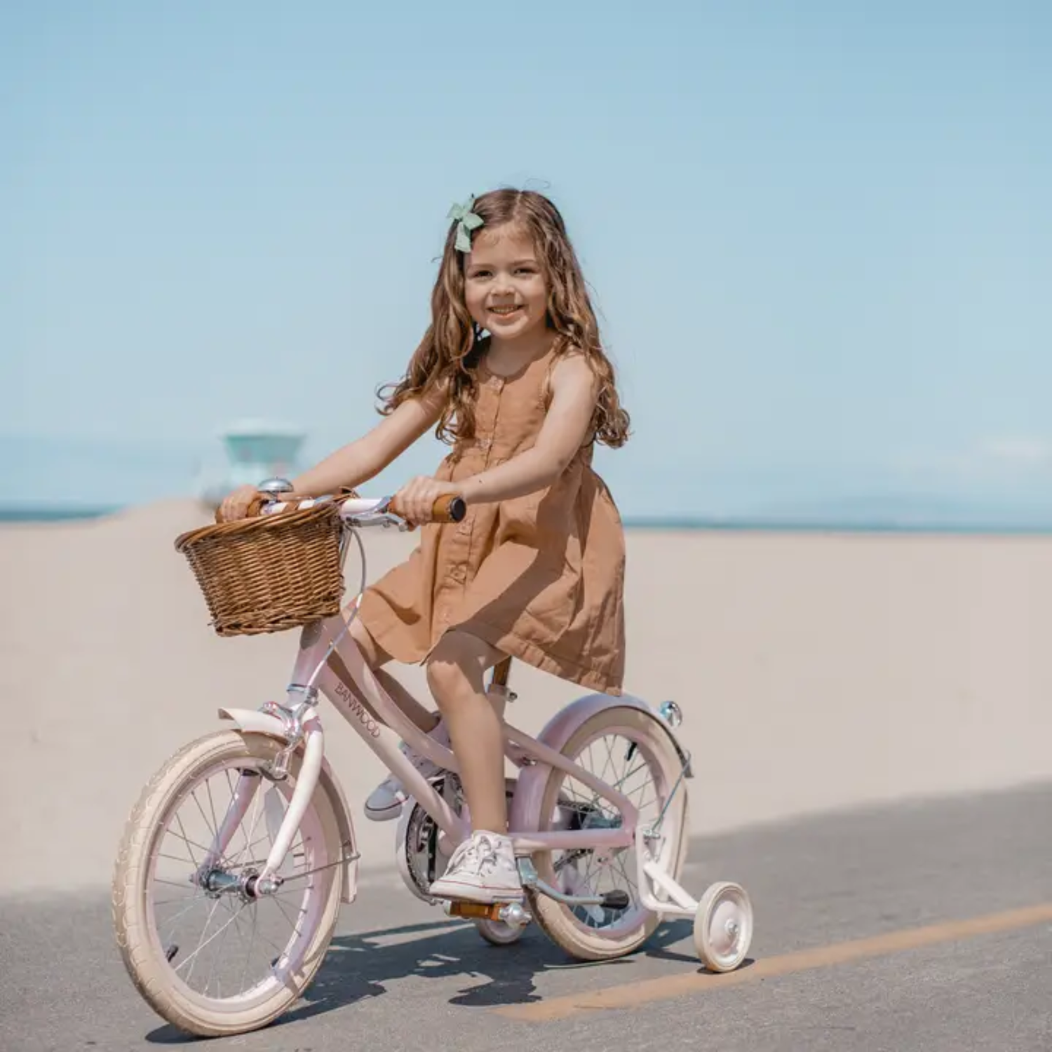 Banwood bike with pedals Classic White