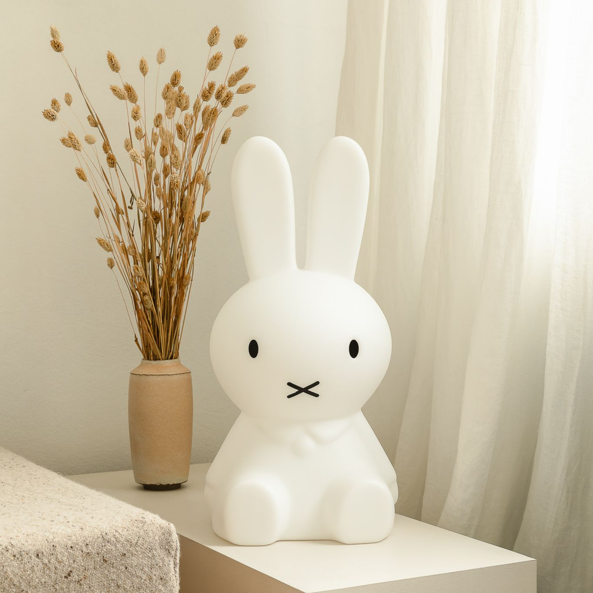 Mr Maria big lamp Miffy